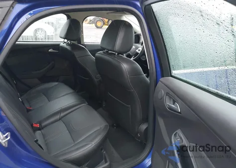 2014 Ford Focus Titanium из США, поврежденный, VIN 1FADP3N23EL139365